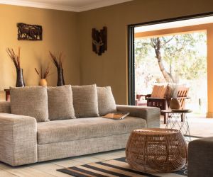 Private Suites - Dinokeng Game Reserve Accommodation